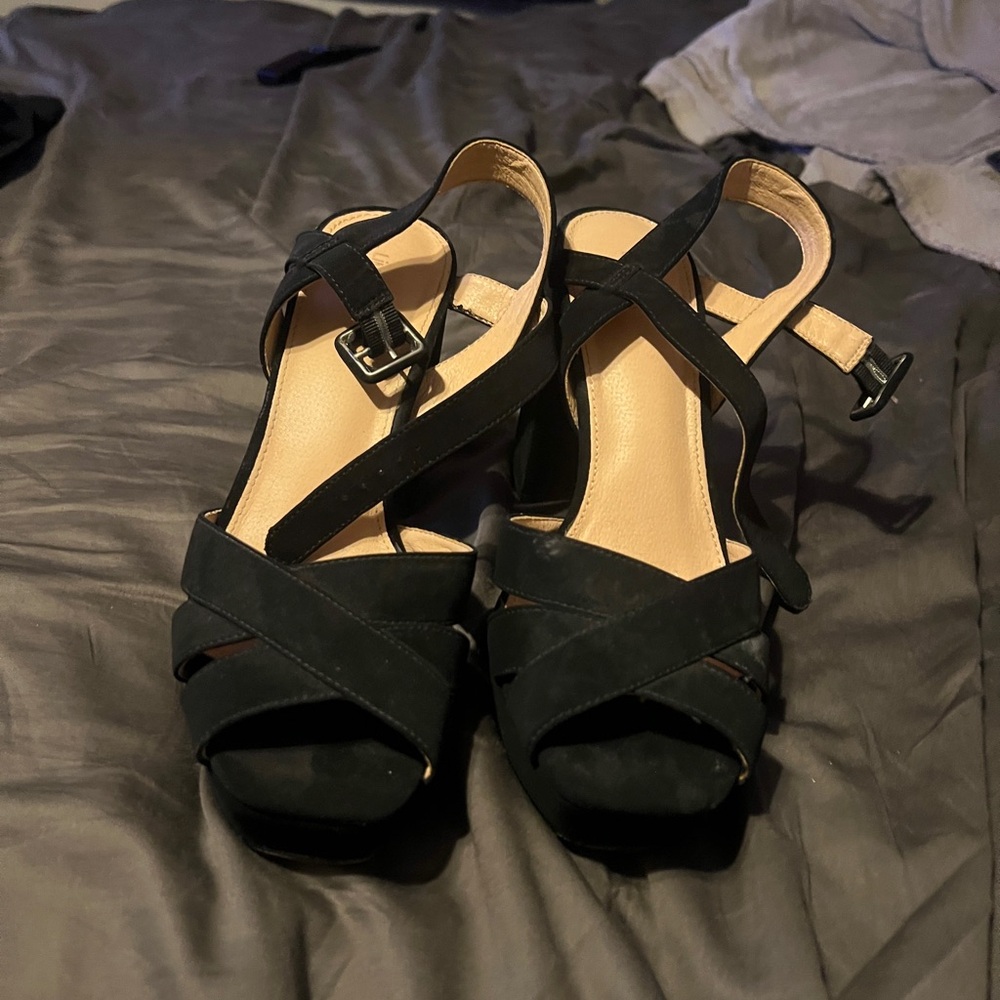 Elegant Black Strappy Sandals